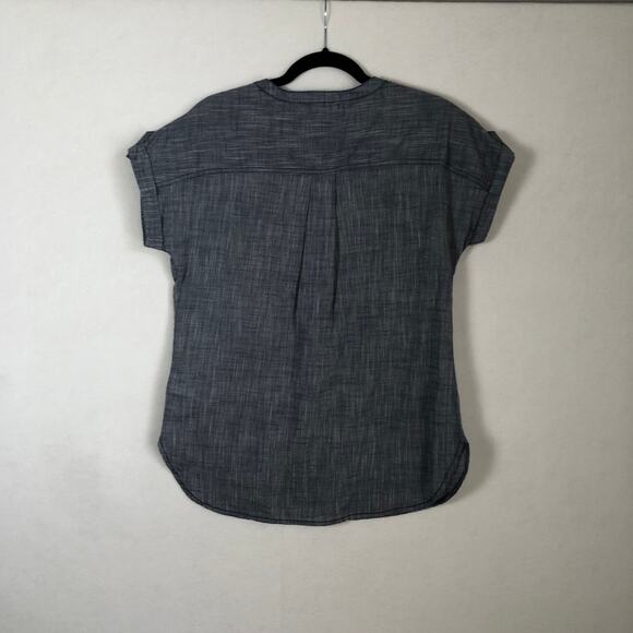 Columbia Chambray Shirt Women's Size Small Camp Henry Relaxed  NEW - Picture 8 of 10